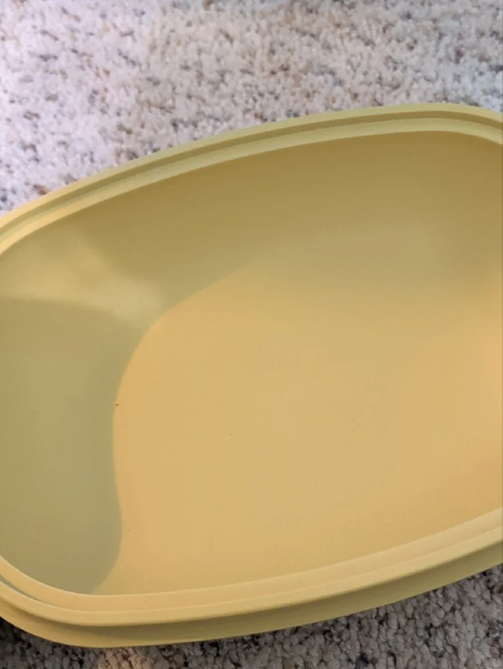Tupperware snap lid